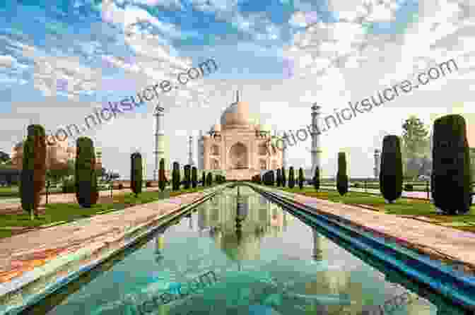 Taj Mahal, India Amazing Places: 200 Extraordinary Destinations